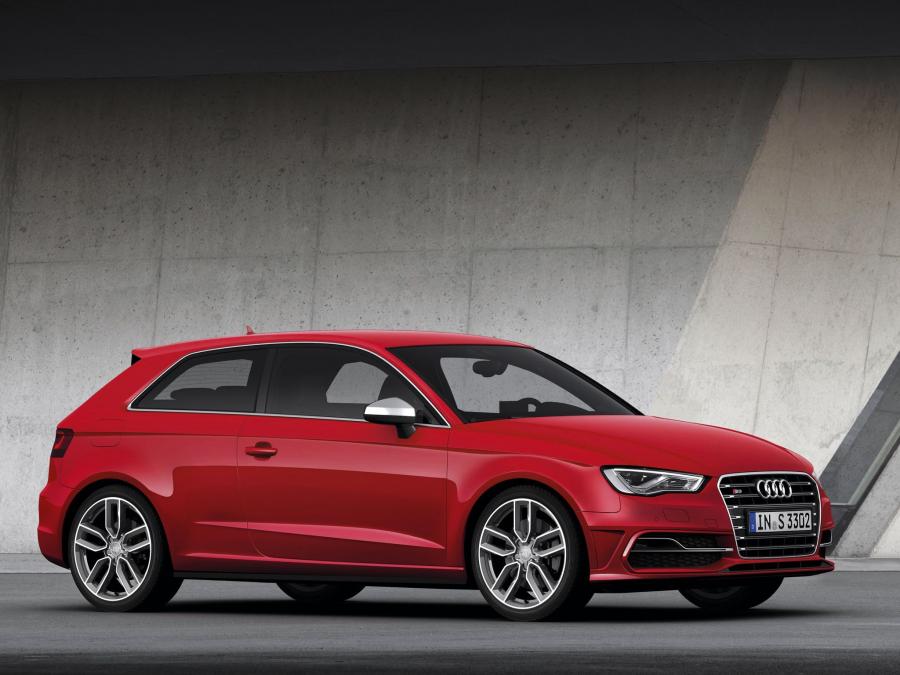  Audi S3 (8V) 2013 года  (WW) (фото 33 из 101)